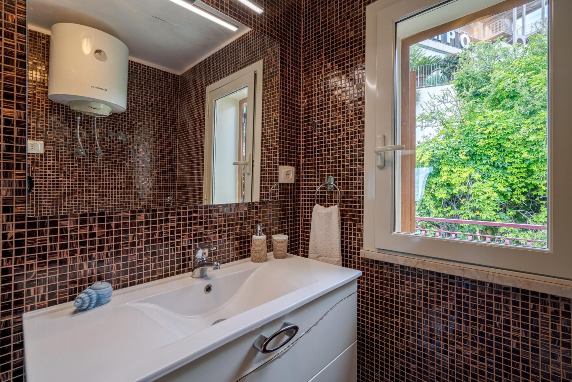 Appartement La Goccia Sul Mare à Letojanni Extérieur photo
