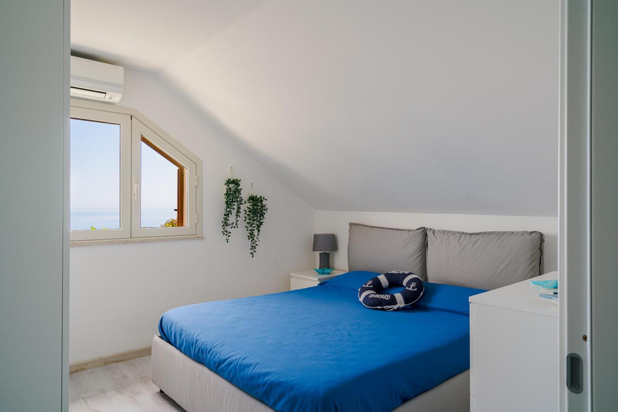 Appartement La Goccia Sul Mare à Letojanni Extérieur photo